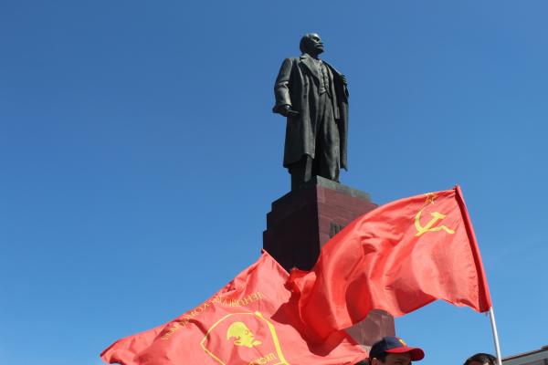 Памятник Ленину