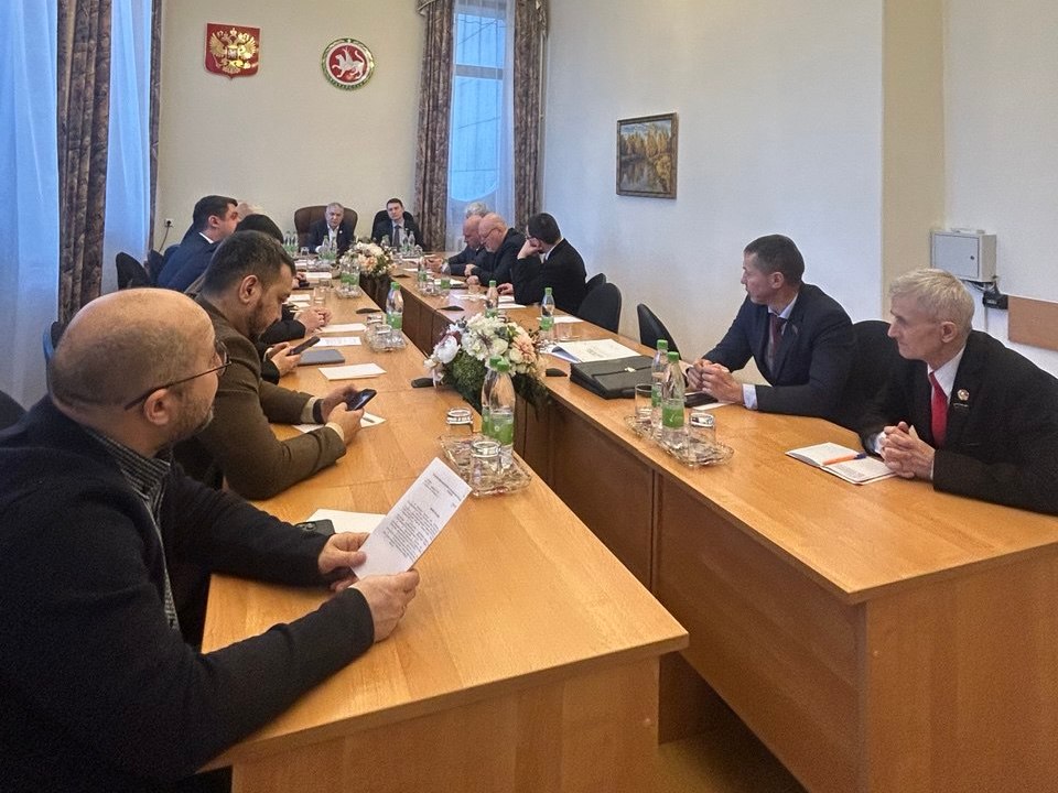 Во фракции КПРФ обсудили подготовку к парламентским слушаниям и работу с избирателями