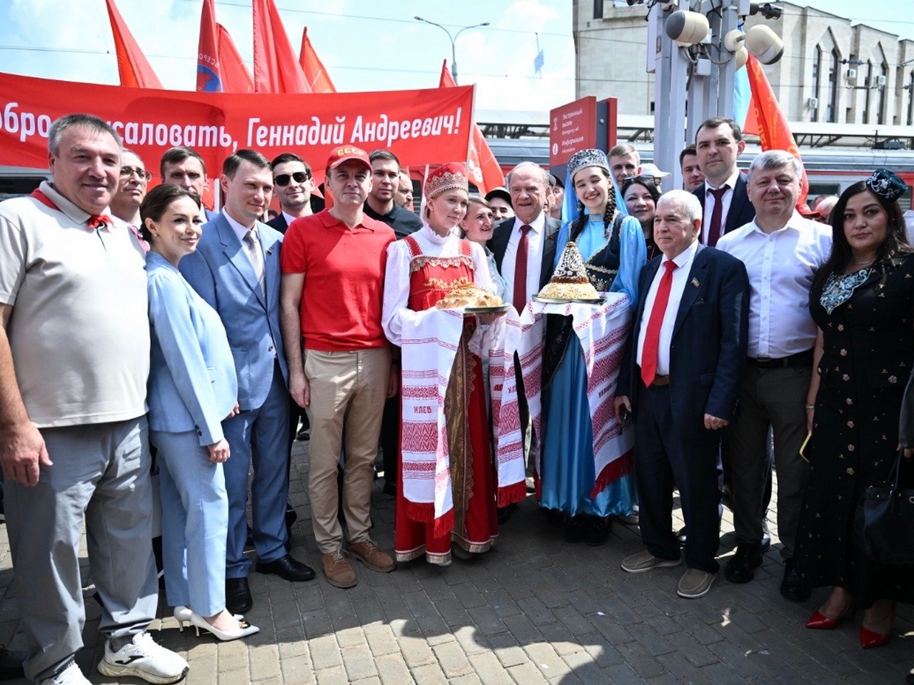 В пятницу, 10 июля, Председатель ЦК КПРФ прибыл с рабочим визитом в столицу Татарстана - город Казань.